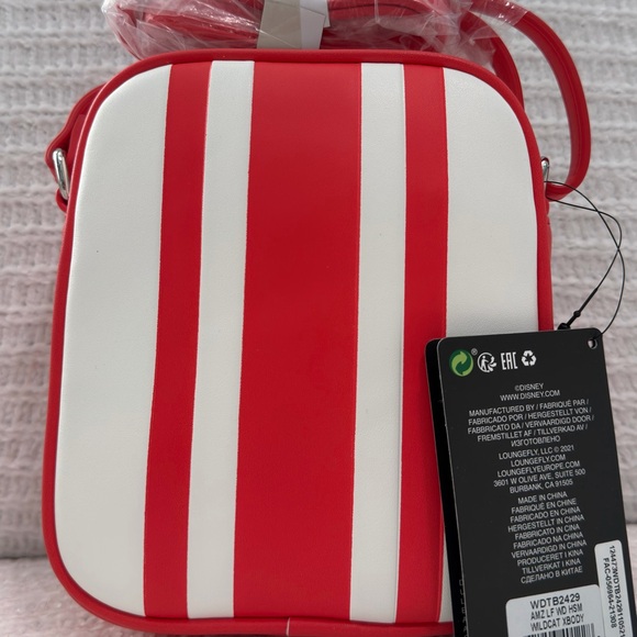 Disney Loungefly HSM Wildcats Crossbody Bag NWT White Red - Picture 5 of 8